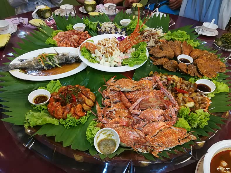 精普吉岛之旅—探索007岛,美食风帆,互动人妖美女,休闲豪华别墅.