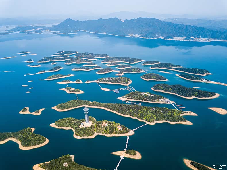 庐山西海风景名胜区位于江西九江市西南部,位于武宁,永修两县之间.