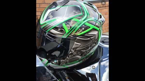 酷的不能再酷川崎忍者h2头盔特别版