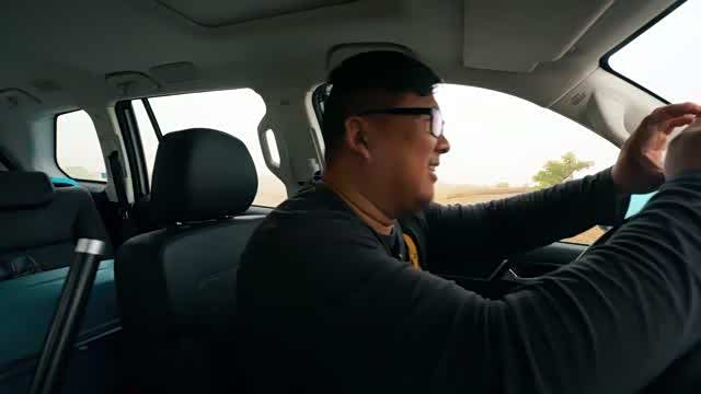 胖哥游记新疆穿越之旅第4集一条独库公路看穿一年四季