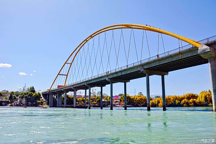 【拍摄点】7月29号15点,贵德黄河大桥.