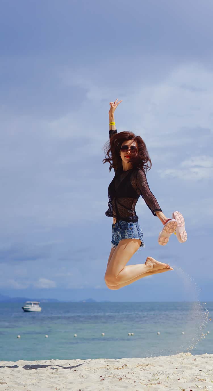 海岛拍照经典pose~~&nbsp;咱家女神弹跳能力真心没的说