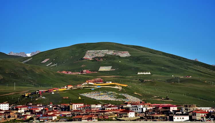 川藏317线德格重镇马尼干戈玉隆拉措