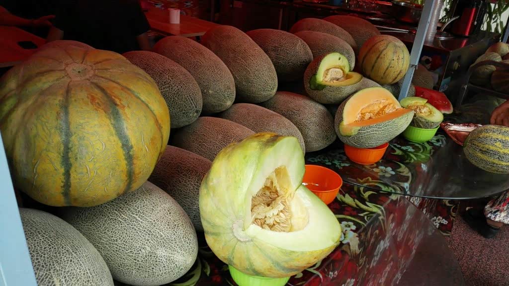 哈密瓜很好吃.很甜