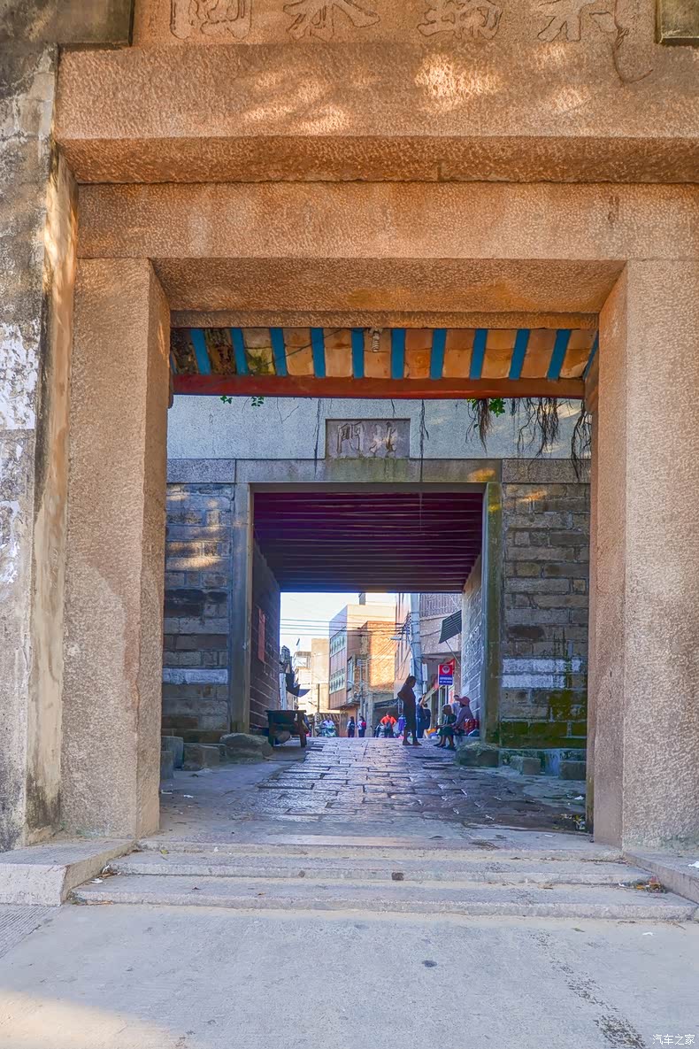 夏日游靖海客鸟尾石笋风景区