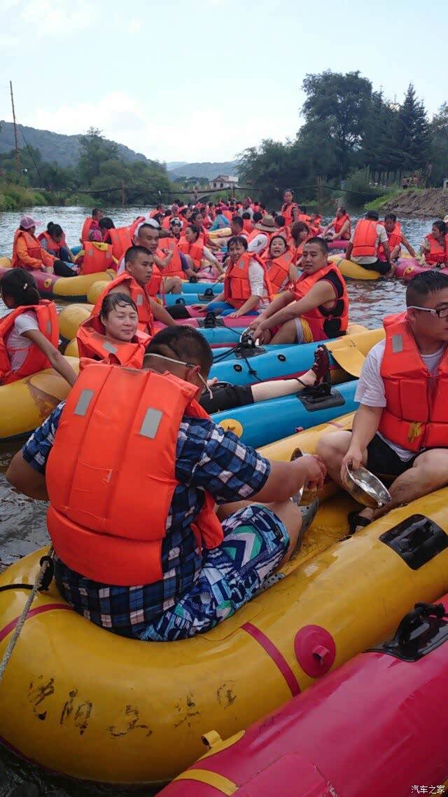 七夕吉林m4总会携红牛蛟河漂流祈福之旅