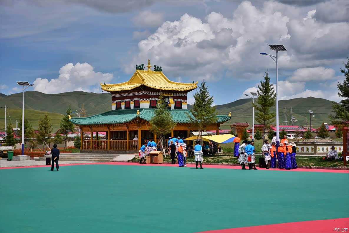 荐甘南碌曲县第一藏寨尕秀村