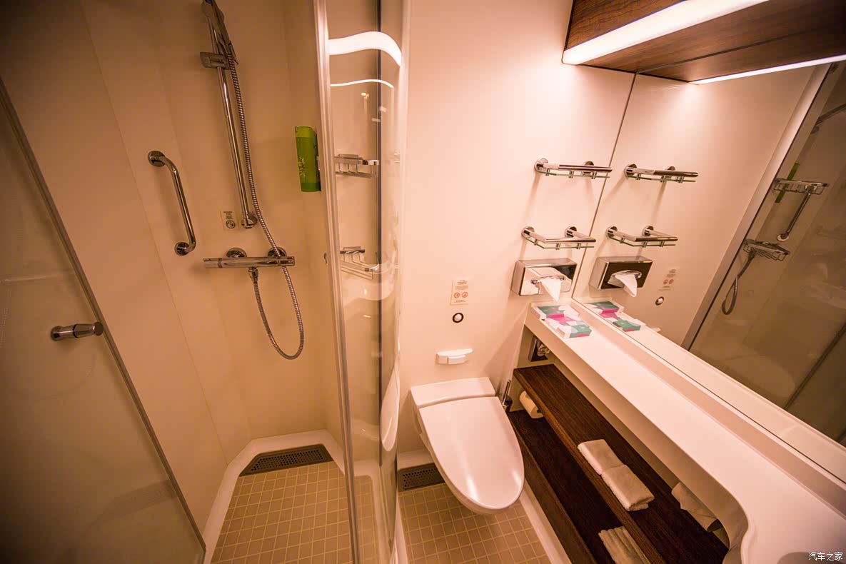 荐岛上书店,寻味越南—呕血史诗级邮轮旅行巨作