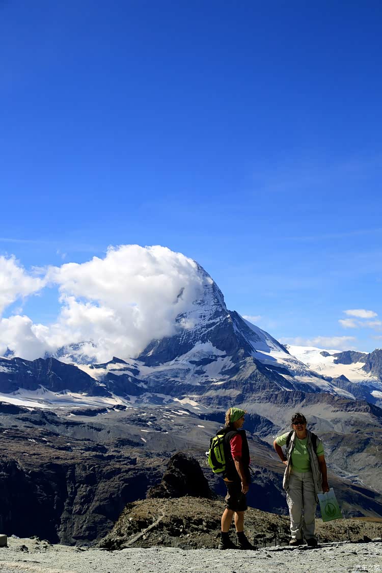 老外尤其喜欢登山徒步
