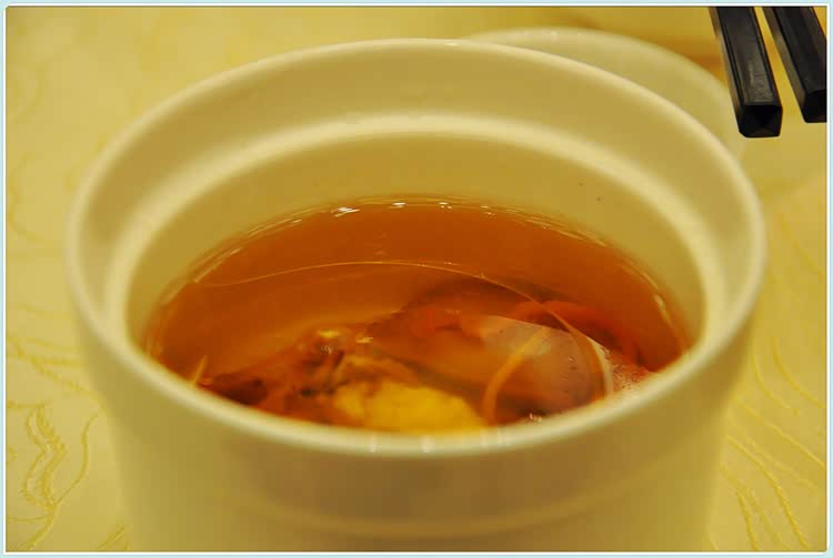 鲍鱼,藏红花炖鸡汤