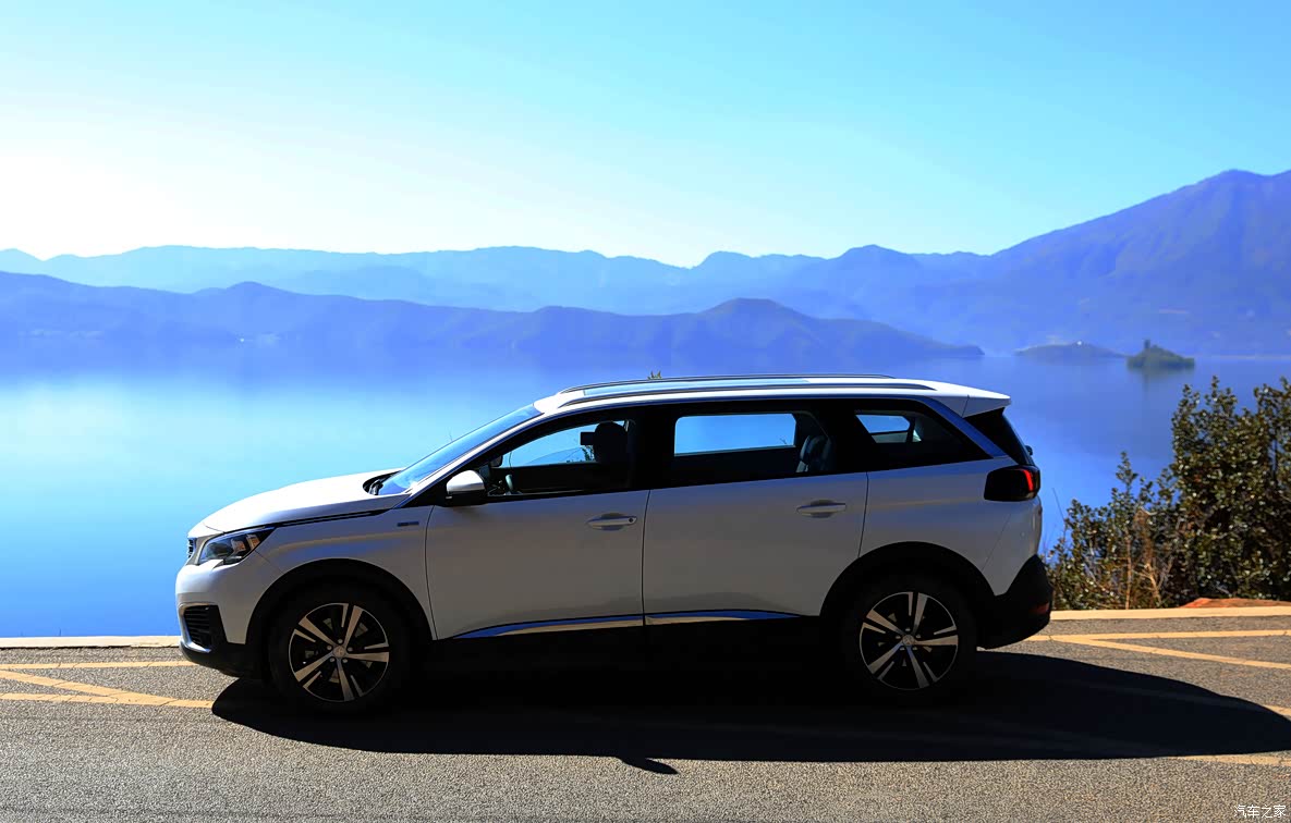荐东风标致5008香格里拉环线探寻泸沽湖穿越雅西高速