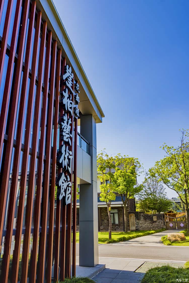 昔日垃圾填埋场 今日花都汇生态公园