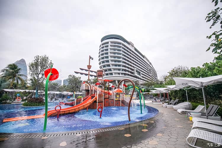 三亚海棠湾仁恒皇冠假日酒店,船的造型,也很独特