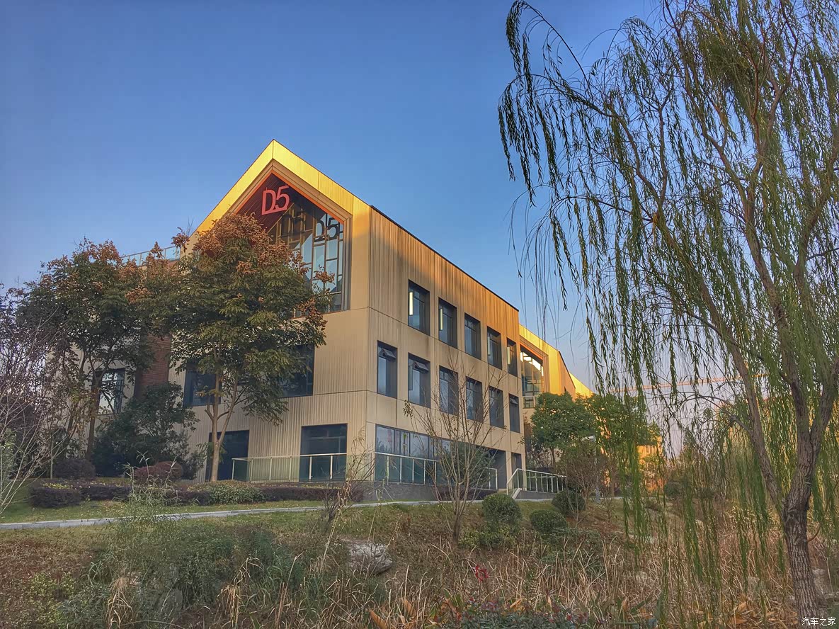 夕阳西下,甚是好看!南京紫东国际创意园