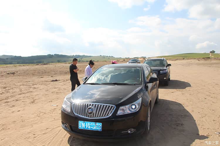 两天的乌兰布统之行