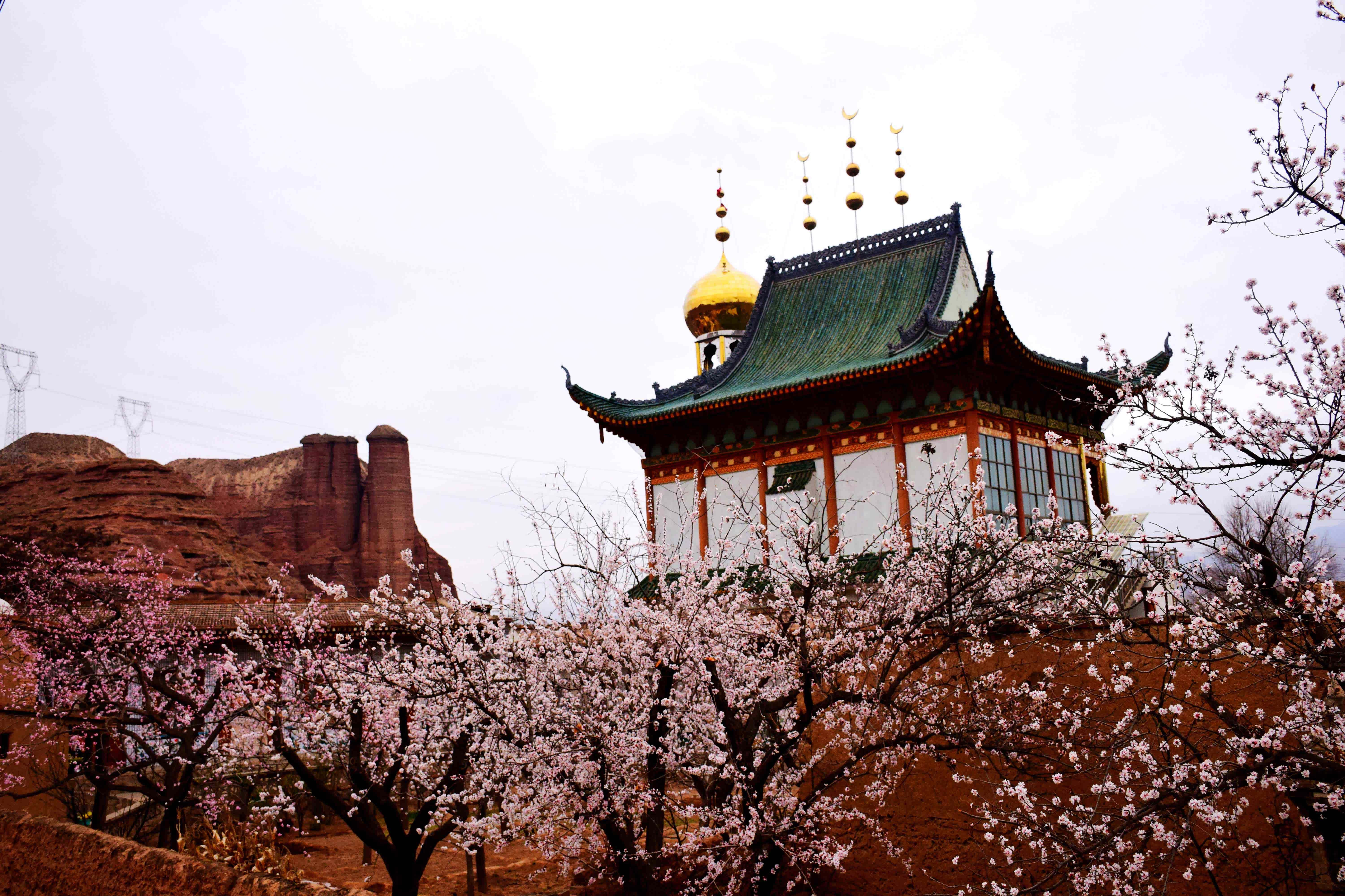 清真寺与擎天柱