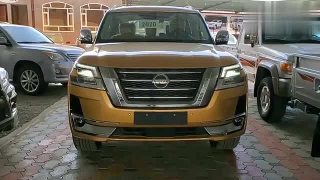 2020款日产途乐v8展示外观靓内饰好