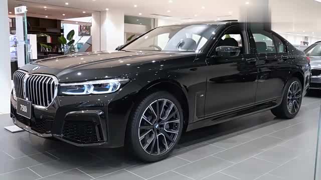 新车到店高清实拍2020款宝马7系750i