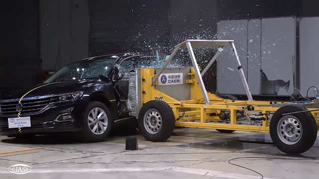 上汽大众帕萨特中保研侧面碰撞测试