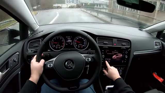 大众高尔夫715tsi6速手动档雨天主视角驾驶