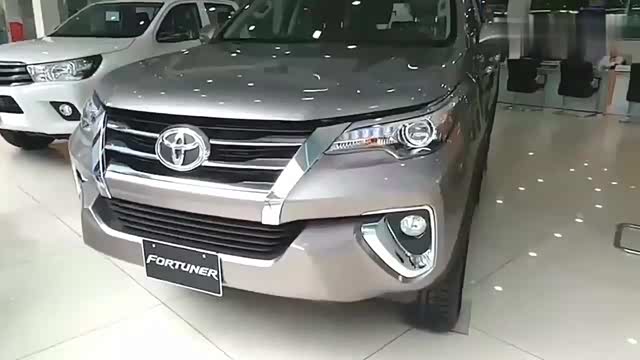 2020款丰田奔跑者trd实车鉴赏