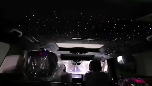 荣威imax8改装星空顶流星灯顶棚包覆效果