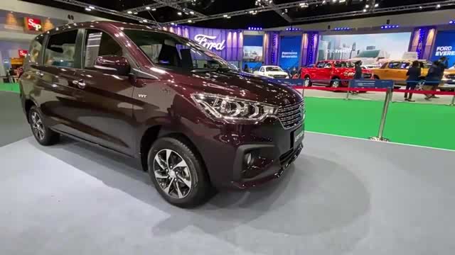 新2020款mpv铃木ertiga海外实拍